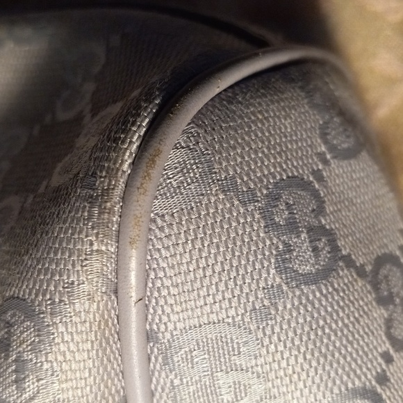 10x5 authentic Gucci small purse very good condition serial number 0 7 1 9 8 2 1 - Picture 9 of 14